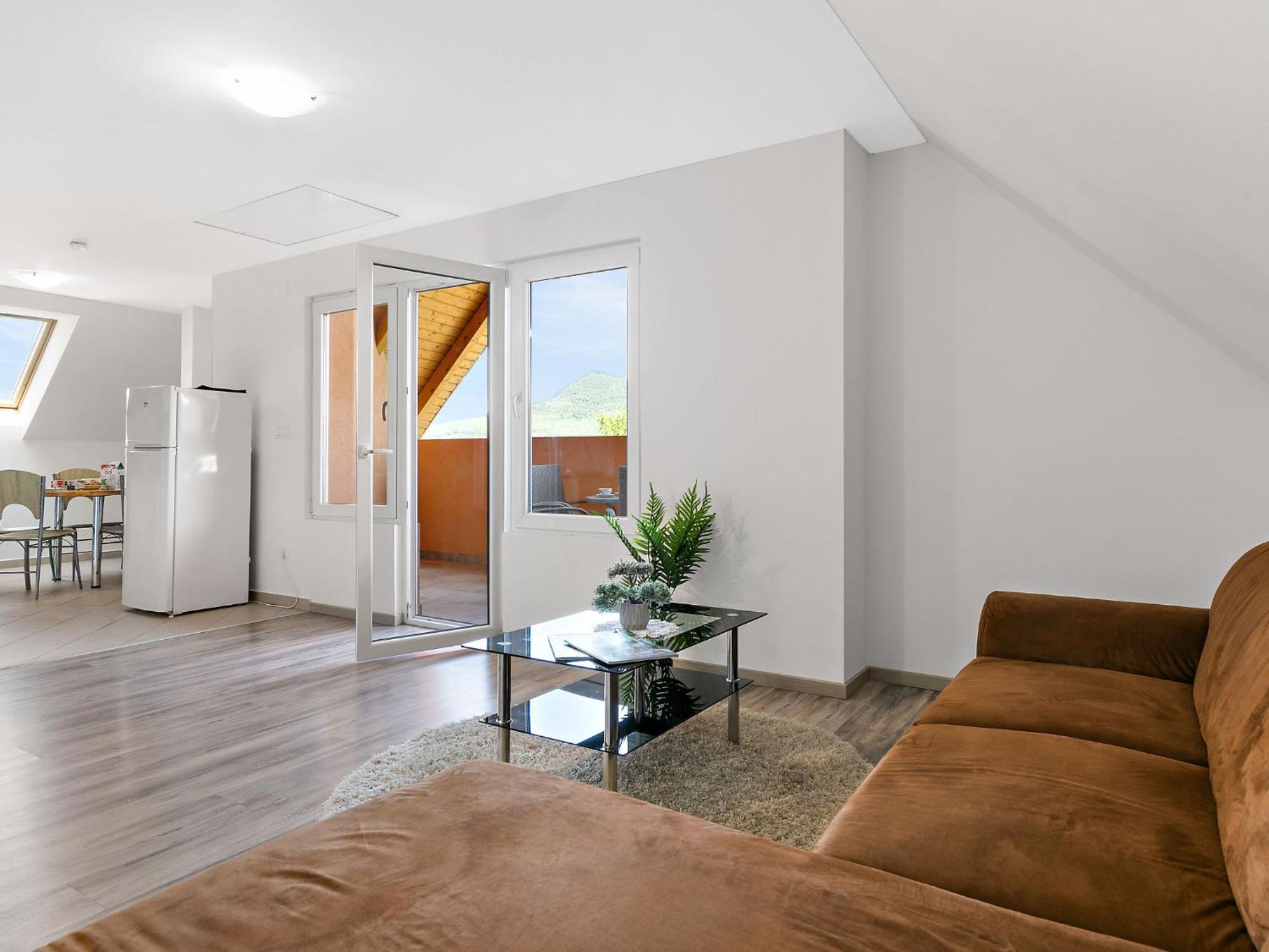 Apartment Beate - Bac121 By Interhome Badacsonytomaj Exterior foto